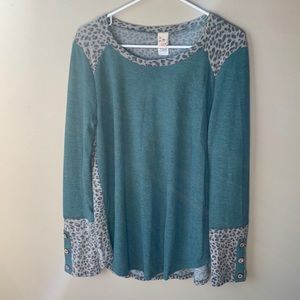 XL 7th Ray long sleeve